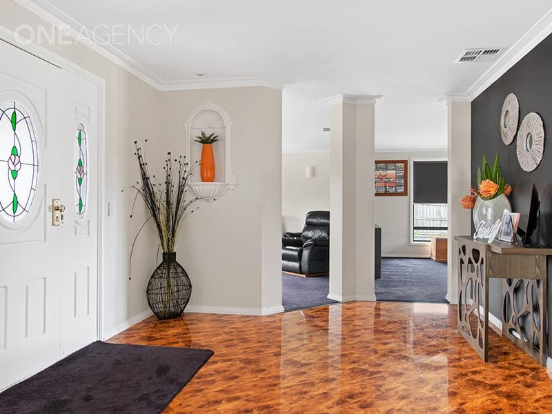 8 Samclay Court, Perth, Perth - Thumbnail 2