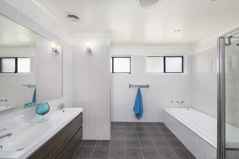 18 Wailele Avenue, Budgewoi, Budgewoi - Thumbnail 5