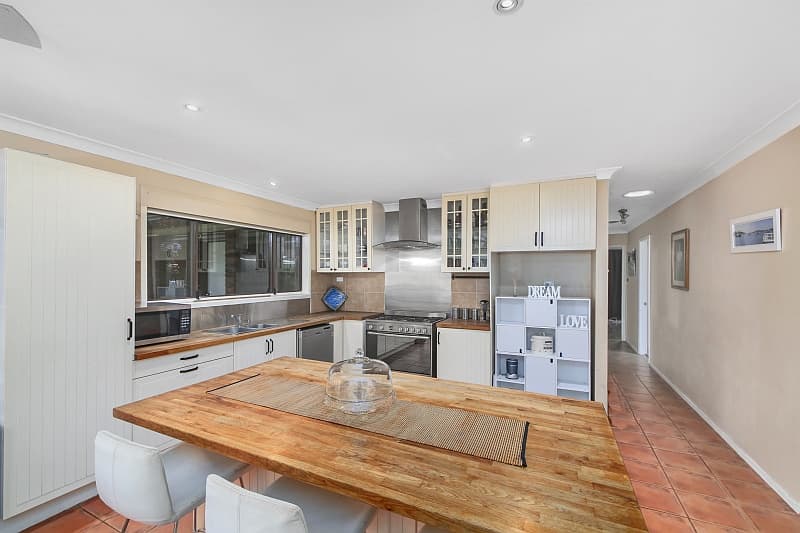 18 Wailele Avenue, Budgewoi, Budgewoi - Thumbnail 7