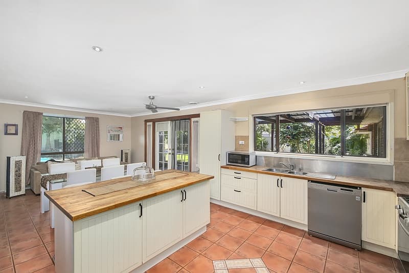 18 Wailele Avenue, Budgewoi, Budgewoi - Thumbnail 3