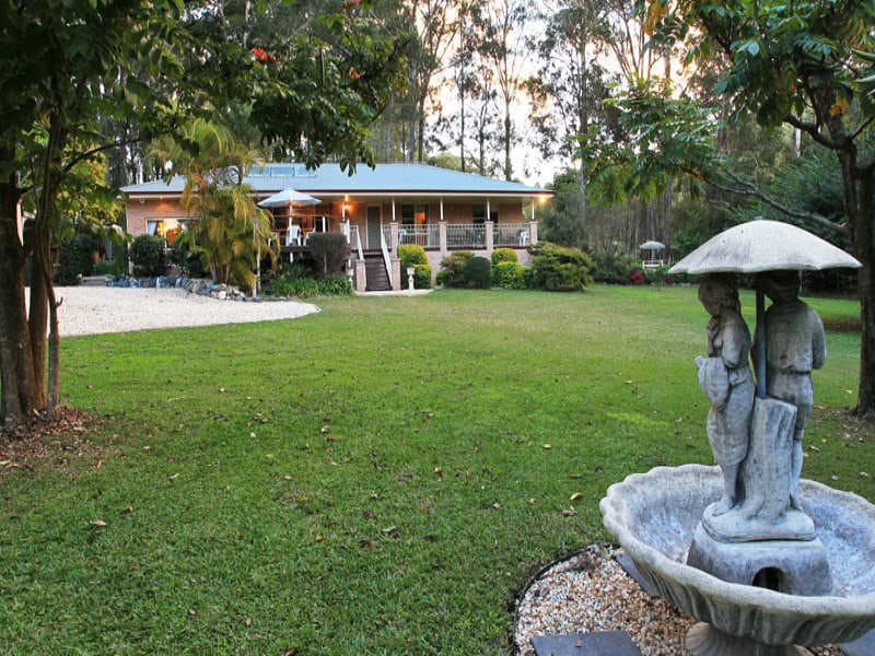 5 Anselmo Close, Emerald Beach, Emerald Beach - Thumbnail 2