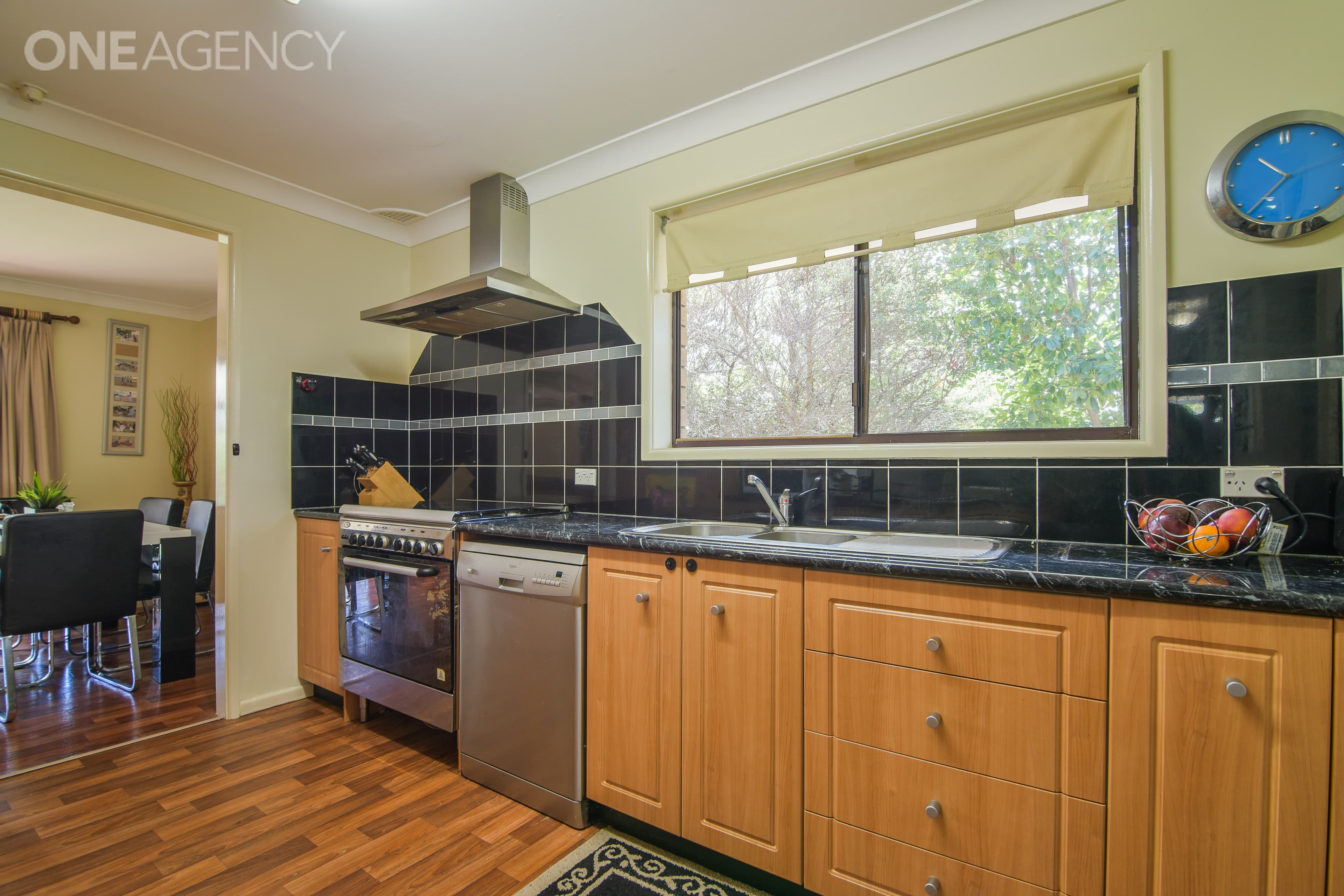 8 Brooke Place, Orange, Orange - Thumbnail 4