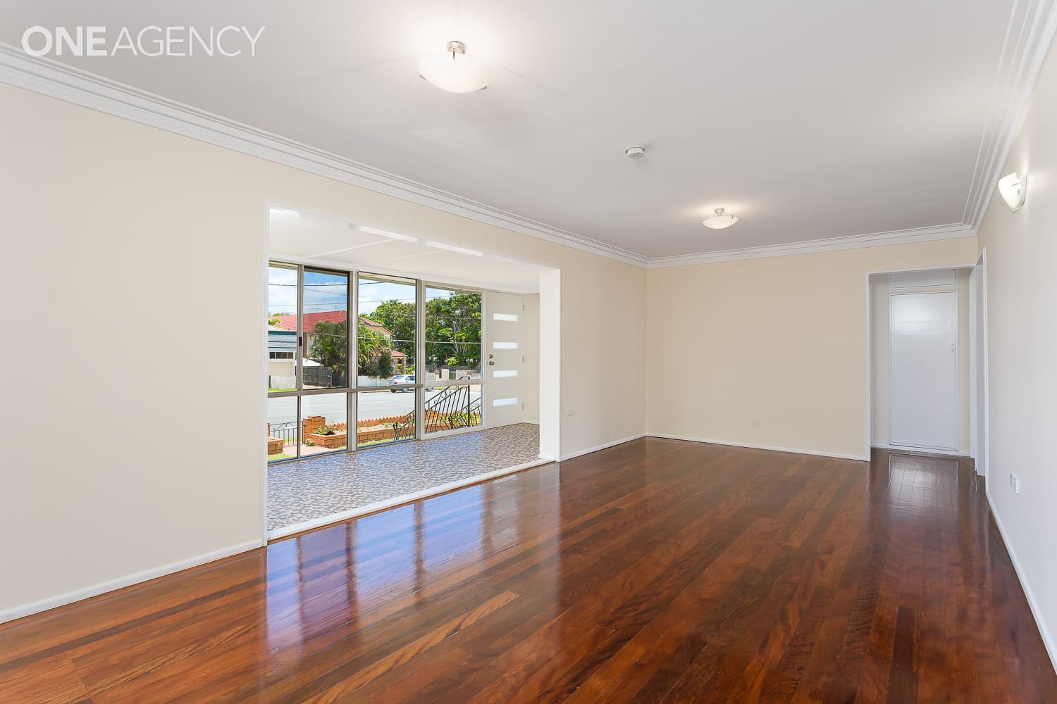 553 Oxley Avenue, Redcliffe, Redcliffe - Thumbnail 4