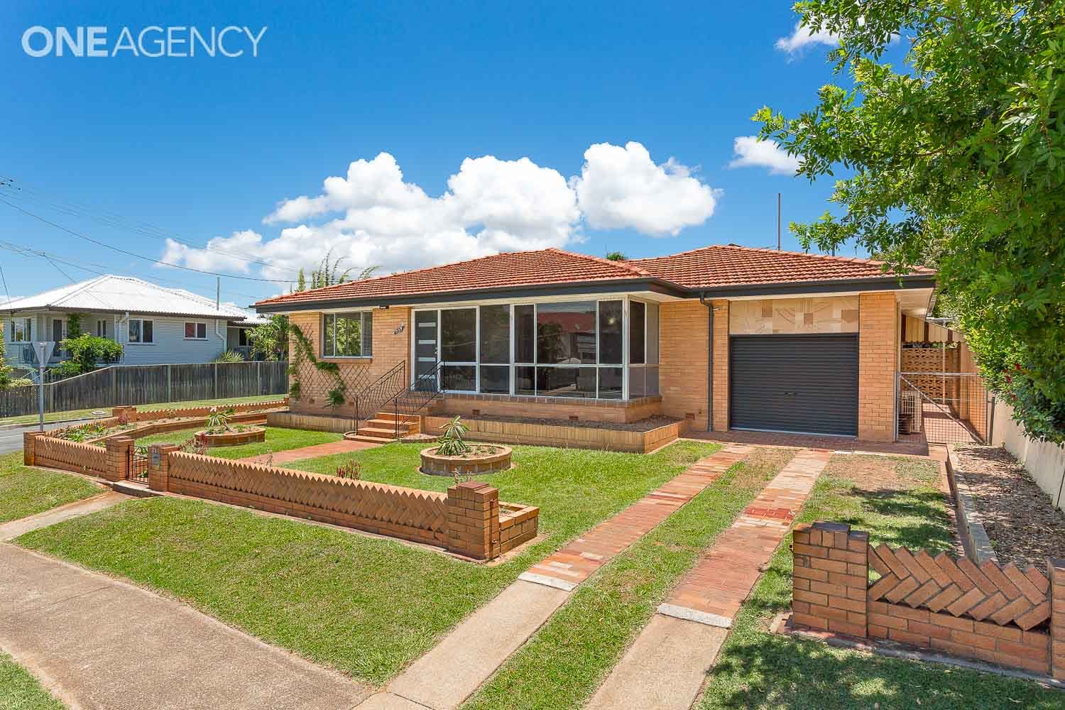 553 Oxley Avenue, Redcliffe, Redcliffe - Thumbnail 2