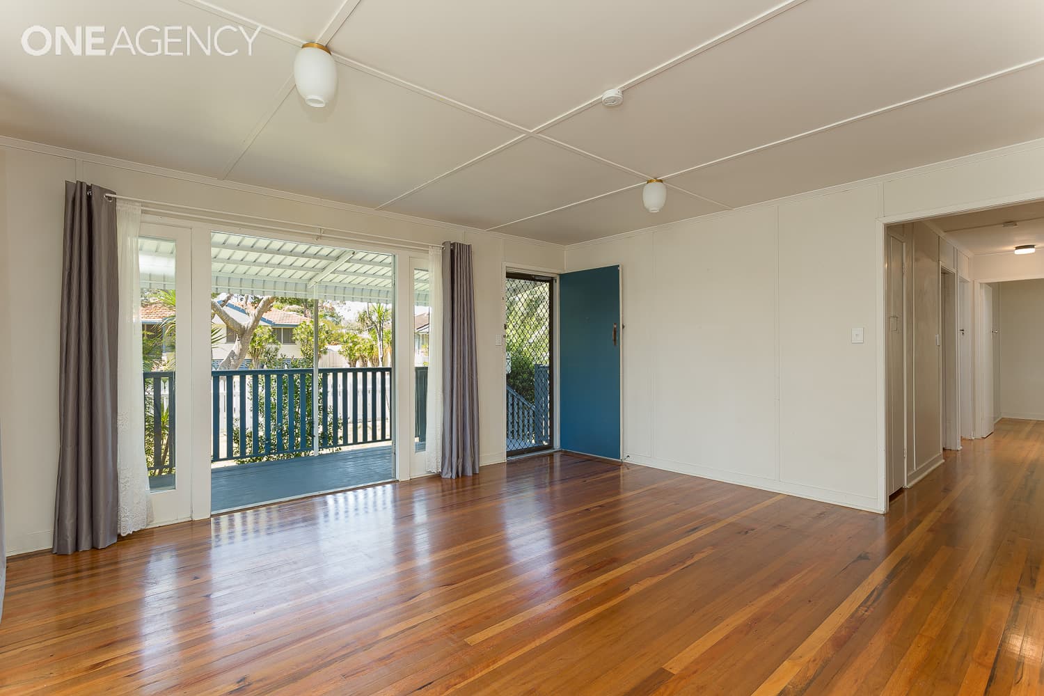 10 Houghton Avenue, Redcliffe, Redcliffe - Thumbnail 2