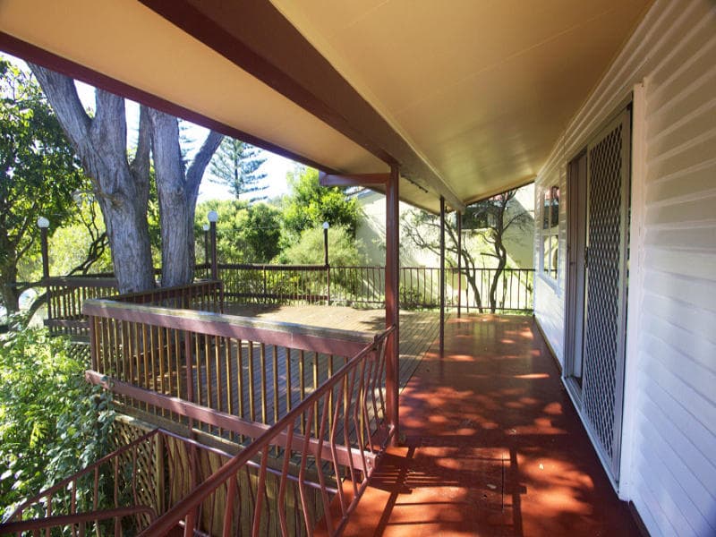 4 Poinciana Avenue, Sapphire Beach, Sapphire Beach - Thumbnail 3
