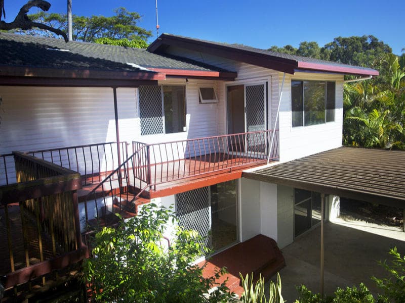 4 Poinciana Avenue, Sapphire Beach, Sapphire Beach - Image 1