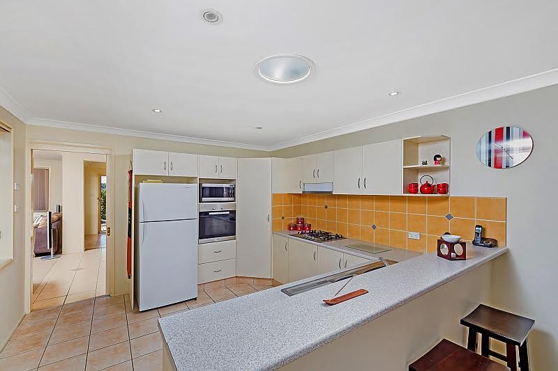11 Georgia Drive, Hamlyn Terrace, Hamlyn Terrace - Thumbnail 2