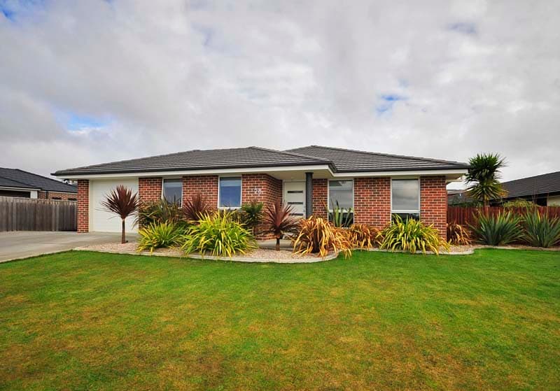 28 Lomond View Drive, Prospect Vale, Prospect Vale - Image 1