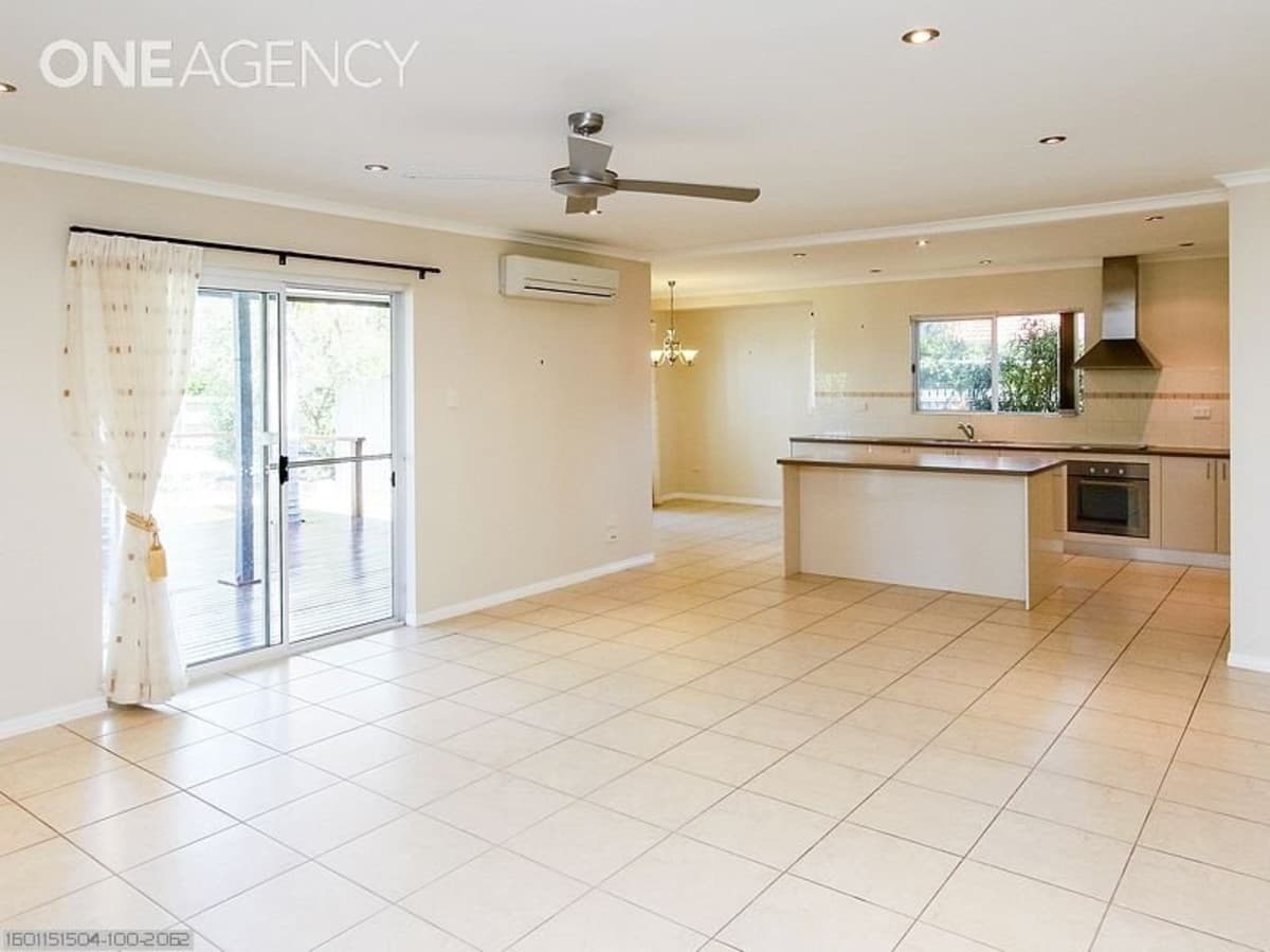 82 Long Street, Point Vernon, Point Vernon - Thumbnail 2