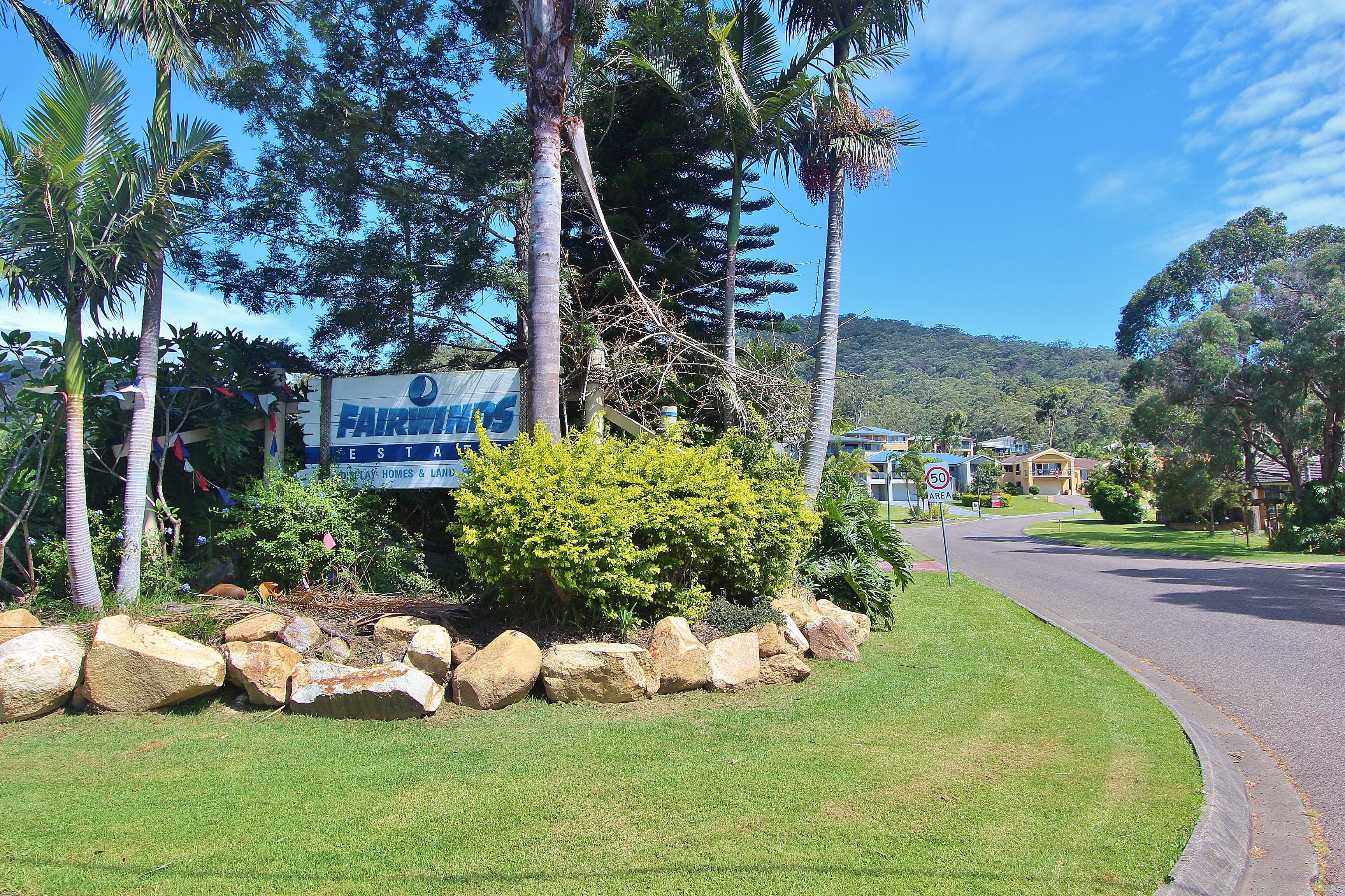 31 Fairwinds Avenue, Lakewood, Lakewood - Thumbnail 2