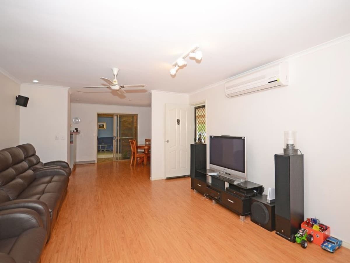 17 Moonlight Avenue, Torquay, Torquay - Thumbnail 4