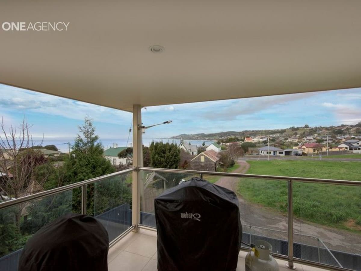 5/20 Main Road, Penguin, Penguin - Image 1