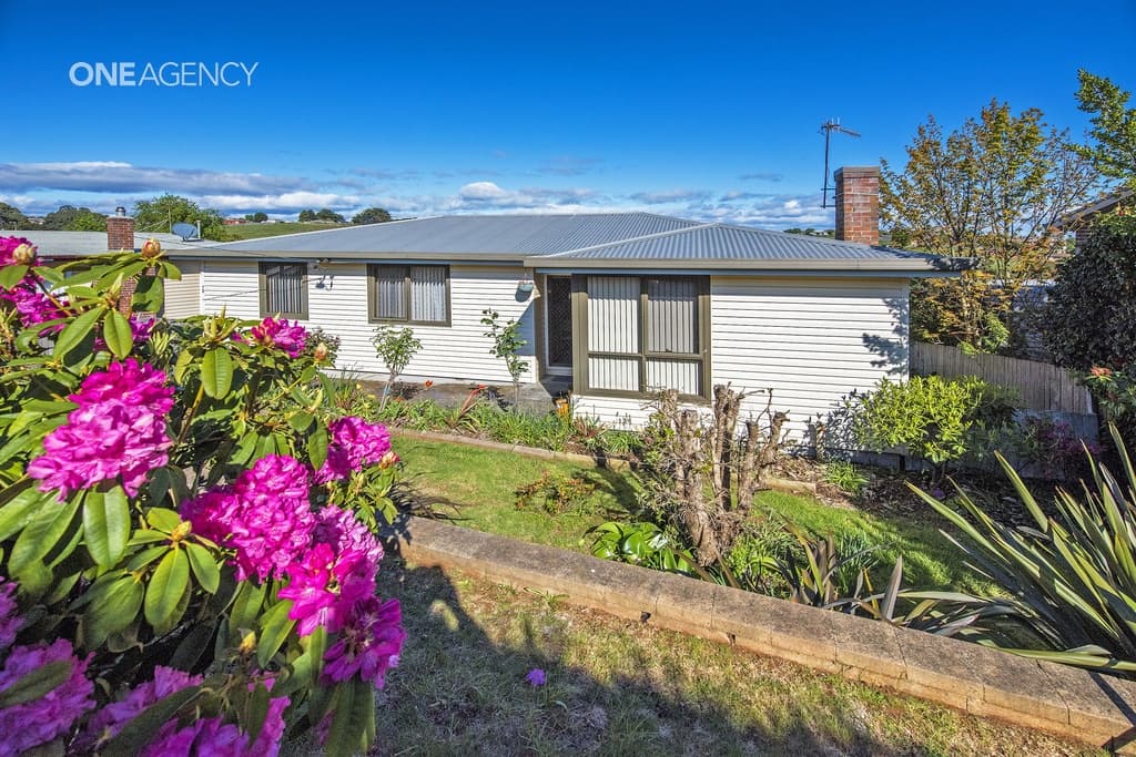 72 Stirling Street, Acton, Acton - Thumbnail 2