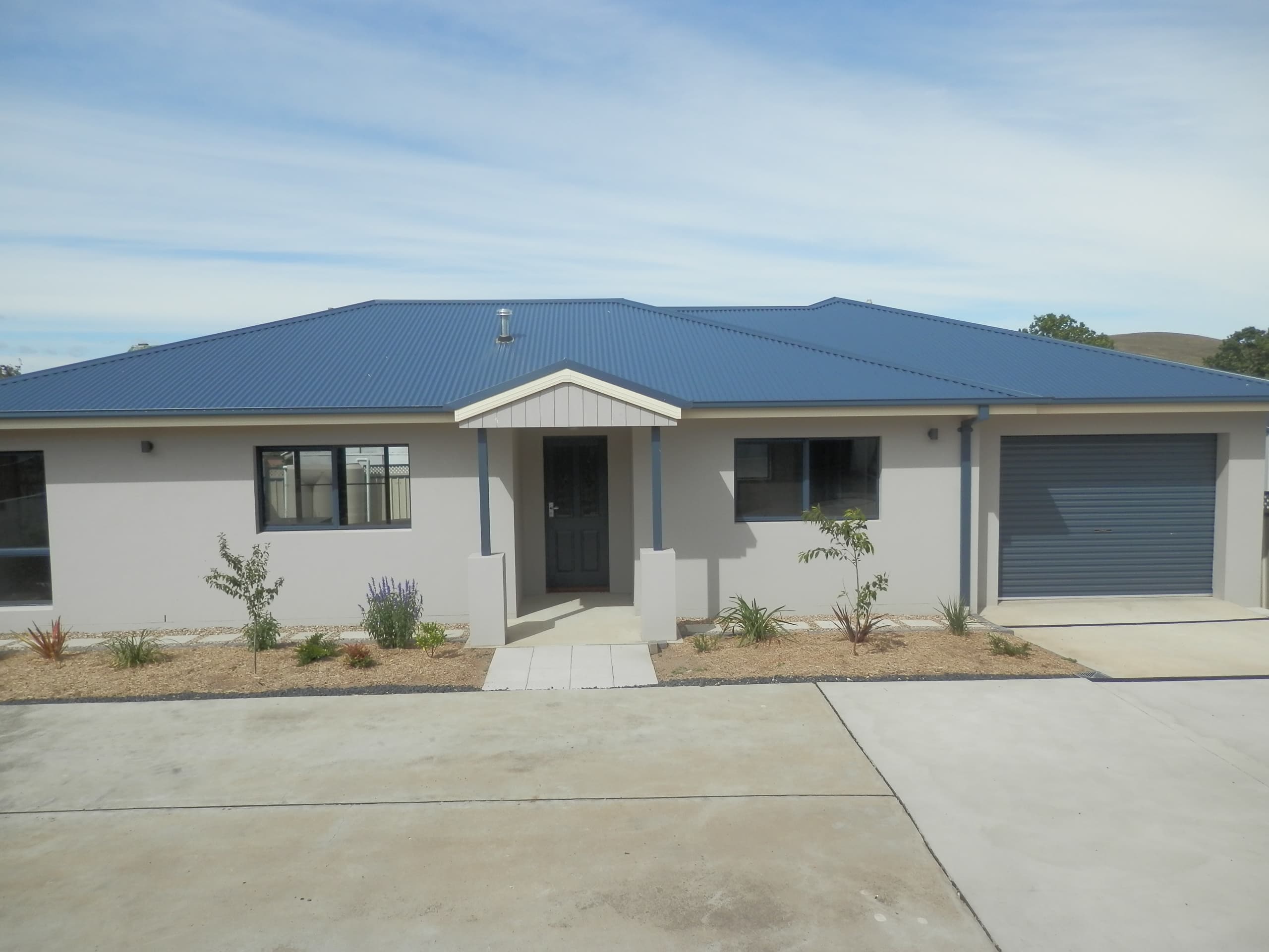 2/43 Egan Street, Cooma, Cooma - Image 1
