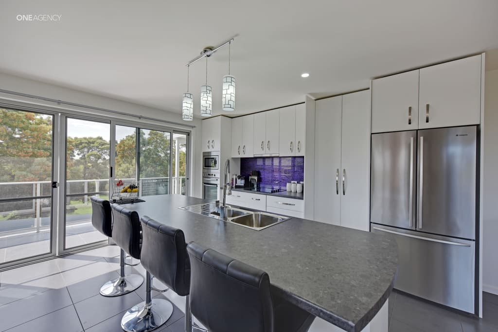 7 Mountain View Place, Penguin, Penguin - Thumbnail 4