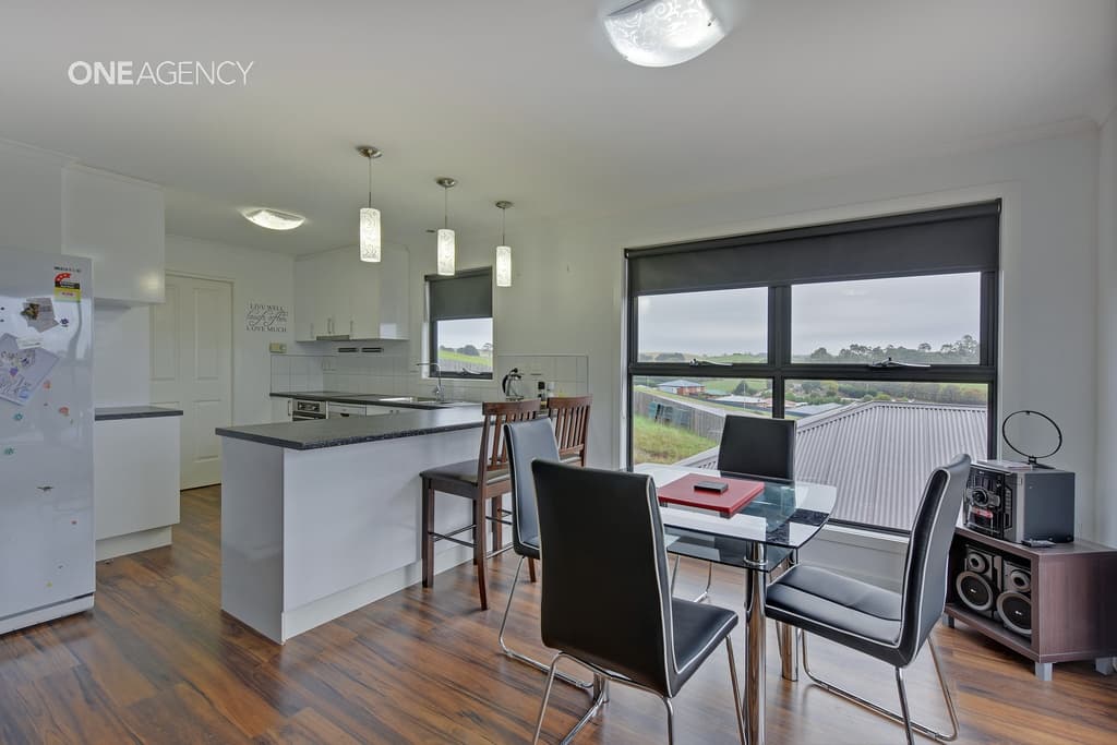 10 Nothrop Court, Shorewell Park, Shorewell Park - Thumbnail 2