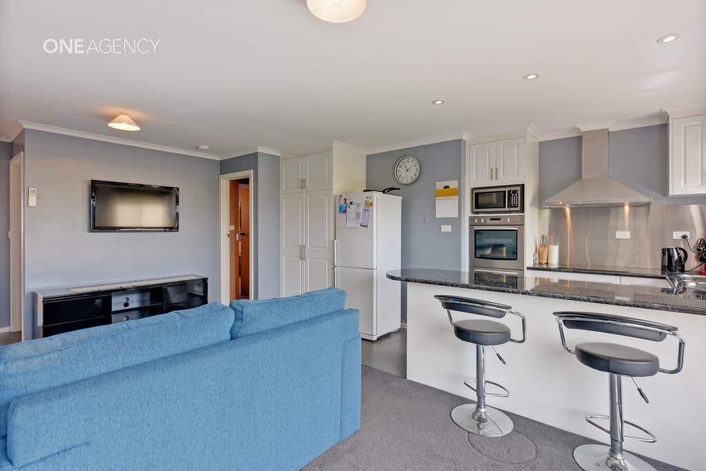 3/2 Hodgman Street, Burnie, Burnie - Thumbnail 2