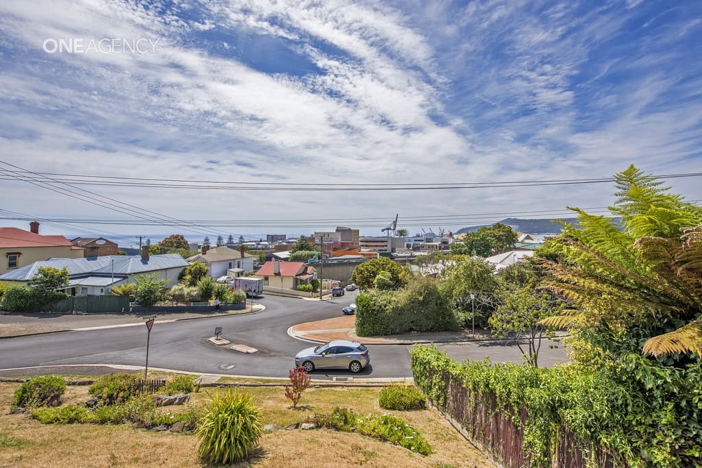 3/2 Hodgman Street, Burnie, Burnie - Thumbnail 3