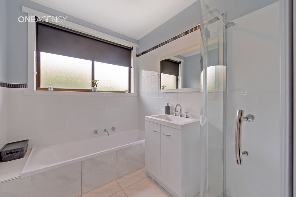 6 Stratton Court, Downlands, Downlands - Thumbnail 8