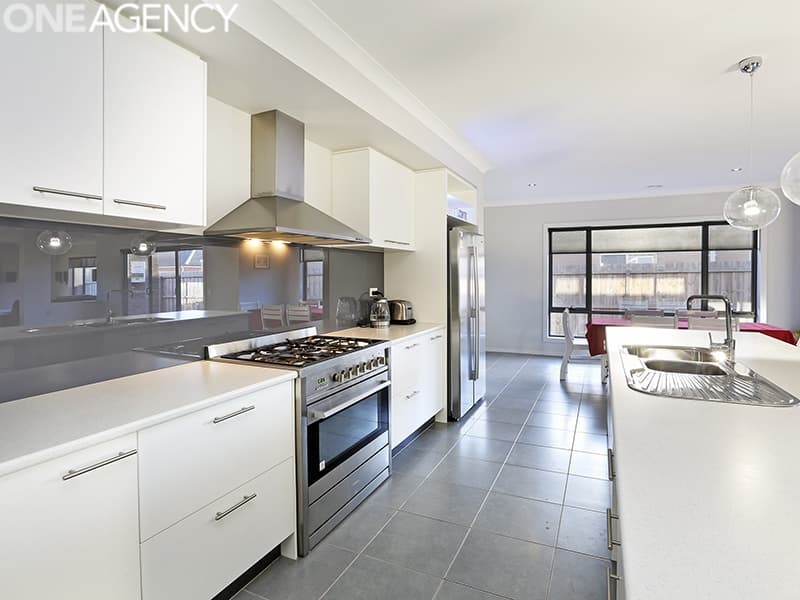 4 Whitecliff Way, Armstrong Creek, Armstrong Creek - Thumbnail 2
