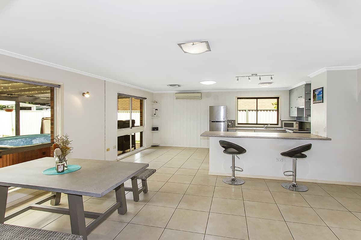 8 Baralga Close, Niagara Park, Niagara Park - Thumbnail 2