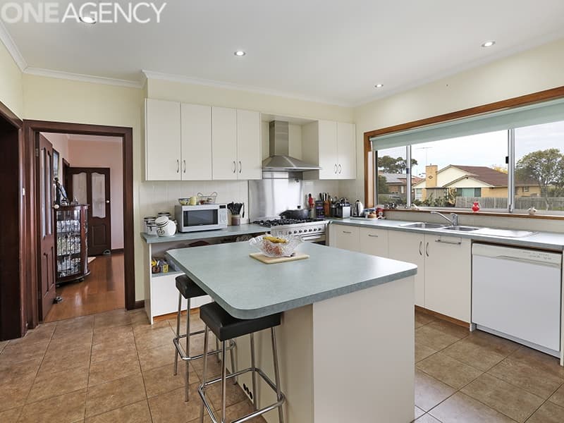 38 Dudley Street, Belmont, Belmont - Thumbnail 2
