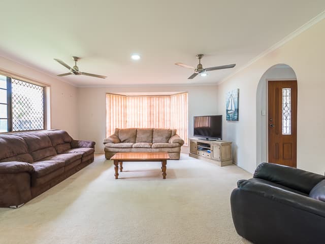 1 Raintree Court, Andergrove, Andergrove - Thumbnail 3