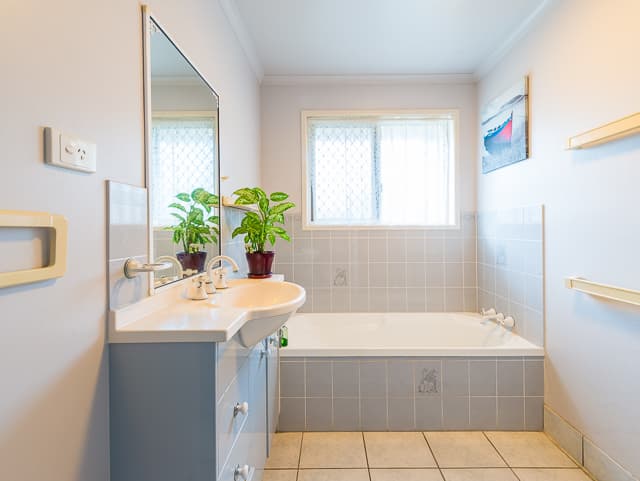 1 Raintree Court, Andergrove, Andergrove - Thumbnail 7