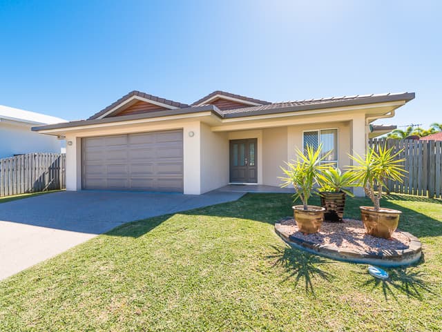 30 Centennial Drive, Glenella, Glenella - Image 1