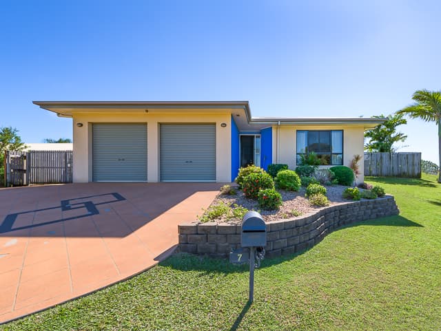 7 Deborah Court, Andergrove, Andergrove - Image 1