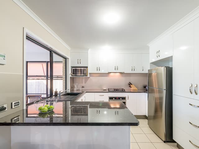 10 Stuart Hindle Drive, Mount Pleasant, Mount Pleasant - Thumbnail 2