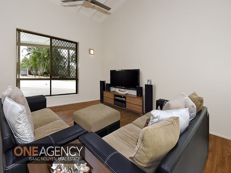 23 Gramby Street, Bellbird Park, Bellbird Park - Thumbnail 3