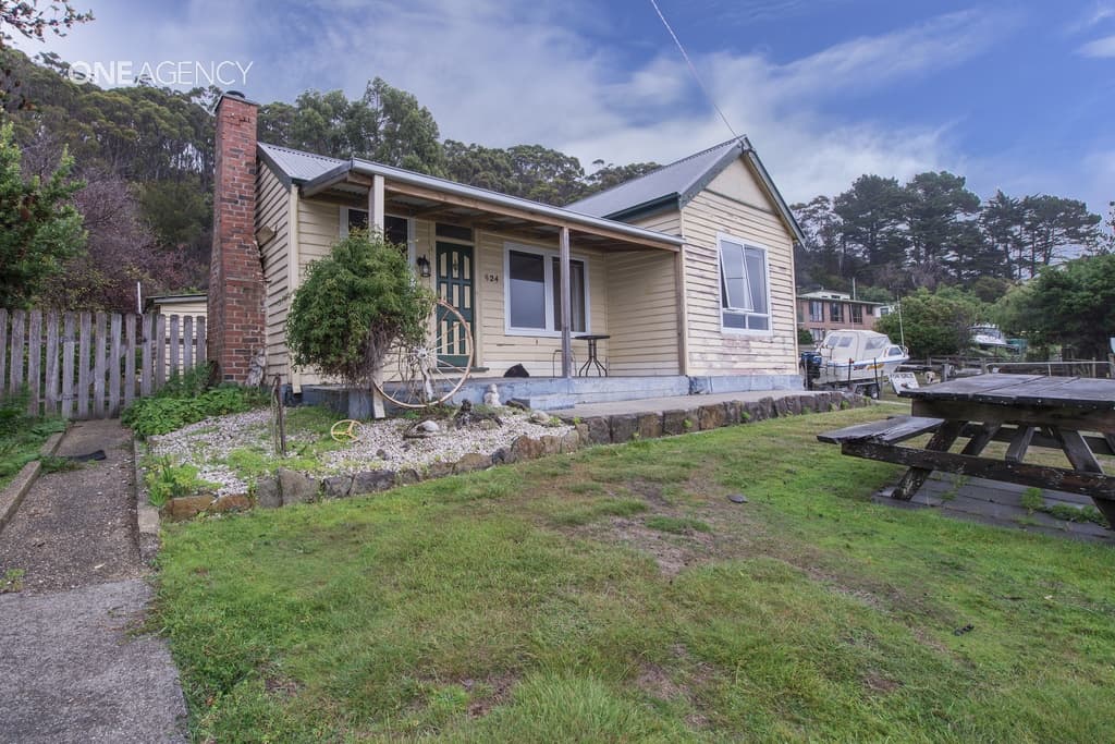 524 Bass Highway, Heybridge, Heybridge - Image 1