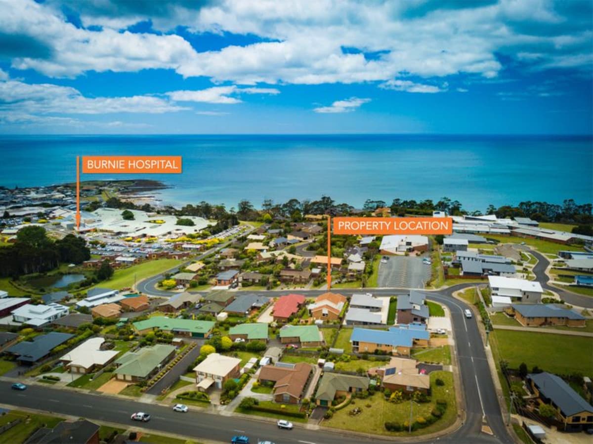 7 Uplands Place, Park Grove, Park Grove - Thumbnail 4