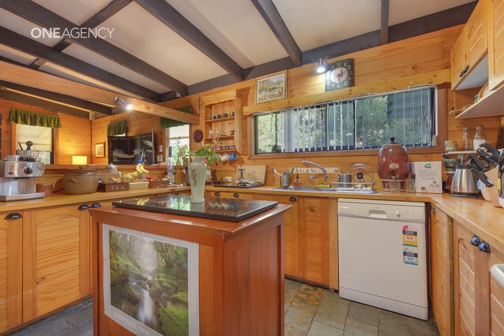 1 Tink Taylor Avenue, Sisters Beach, Sisters Beach - Thumbnail 5