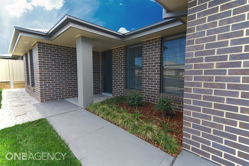 31 Turquoise Way, Orange, Orange - Thumbnail 2