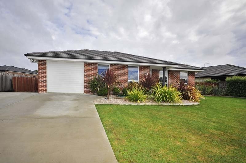 28 Lomond View Drive, Prospect, Prospect - Image 1