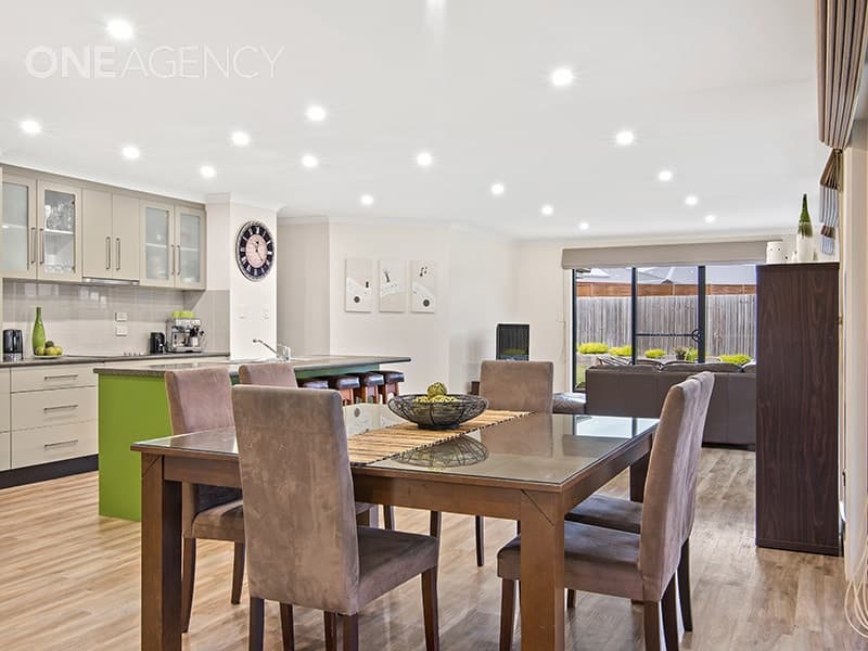 17 Comice Place, Newnham, Newnham - Thumbnail 2