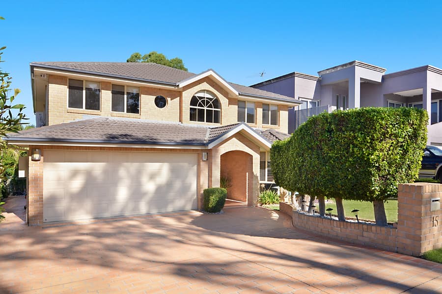 15 Throsby Close, Barden Ridge, Barden Ridge - Image 1