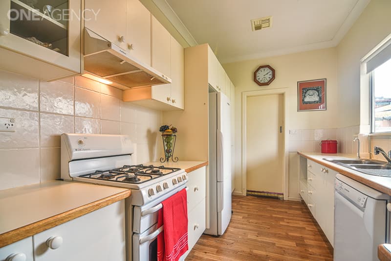 140 Clinton Street, Orange, Orange - Thumbnail 3
