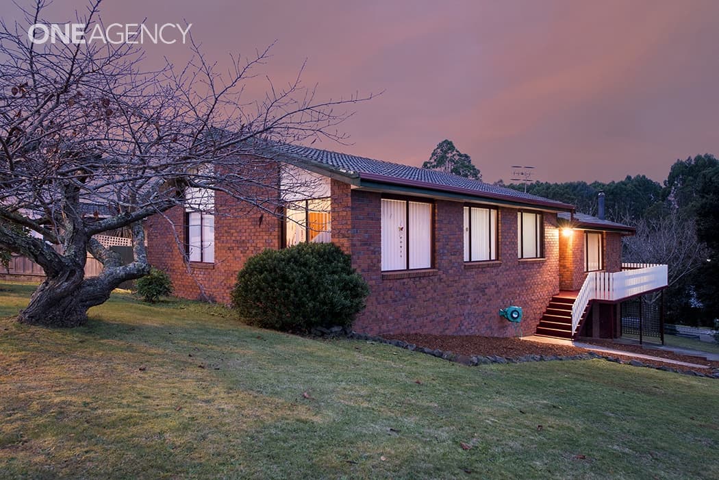 19 Blackwood Parade, Romaine, Romaine - Thumbnail 2