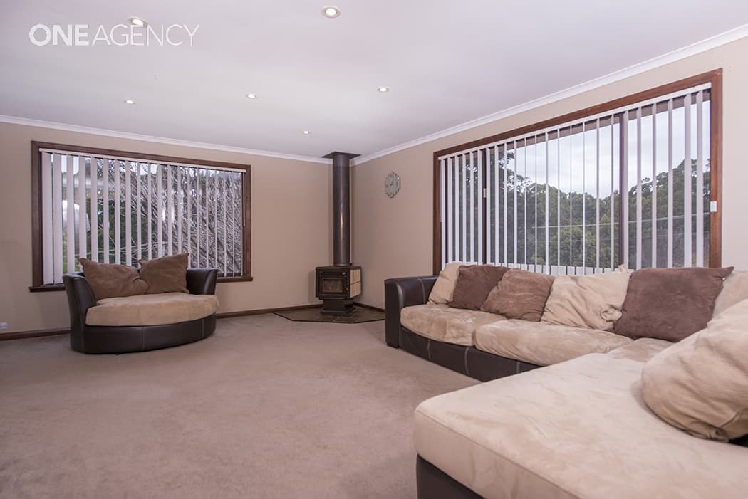 19 Blackwood Parade, Romaine, Romaine - Thumbnail 4