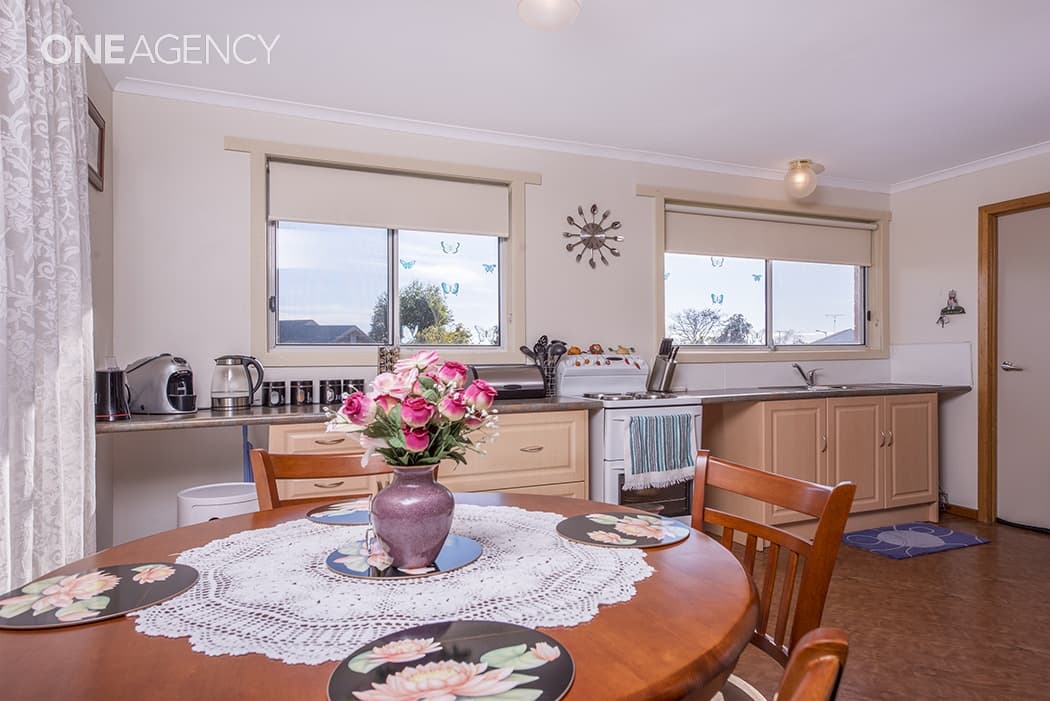 9 Colac Court, West Ulverstone, West Ulverstone - Thumbnail 2