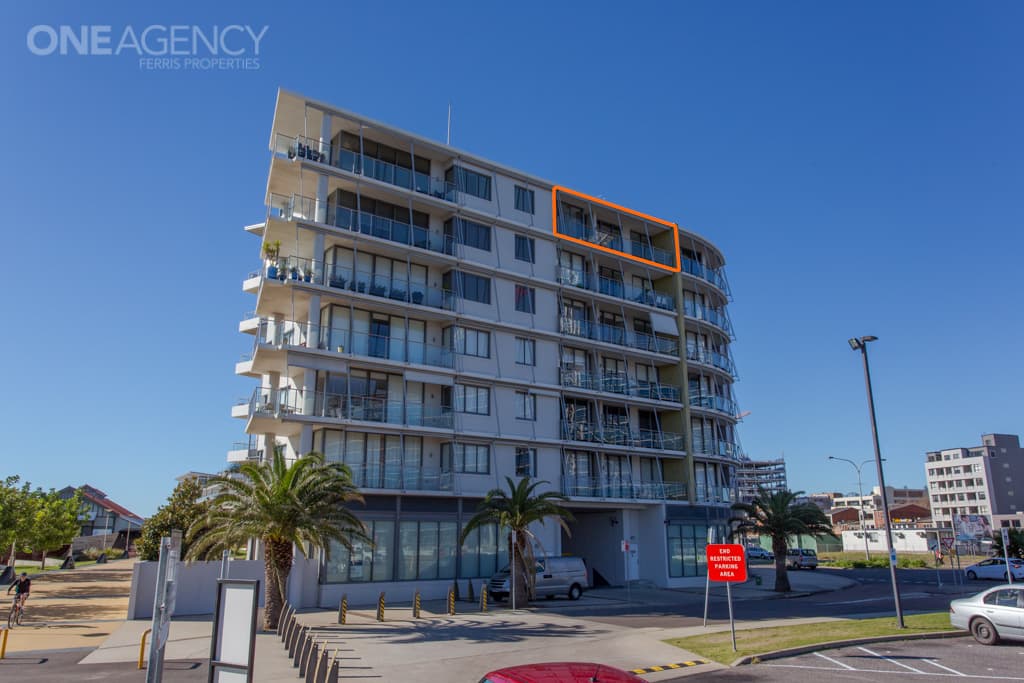 603/19 Honeysuckle Drive, Newcastle, Newcastle - Image 1