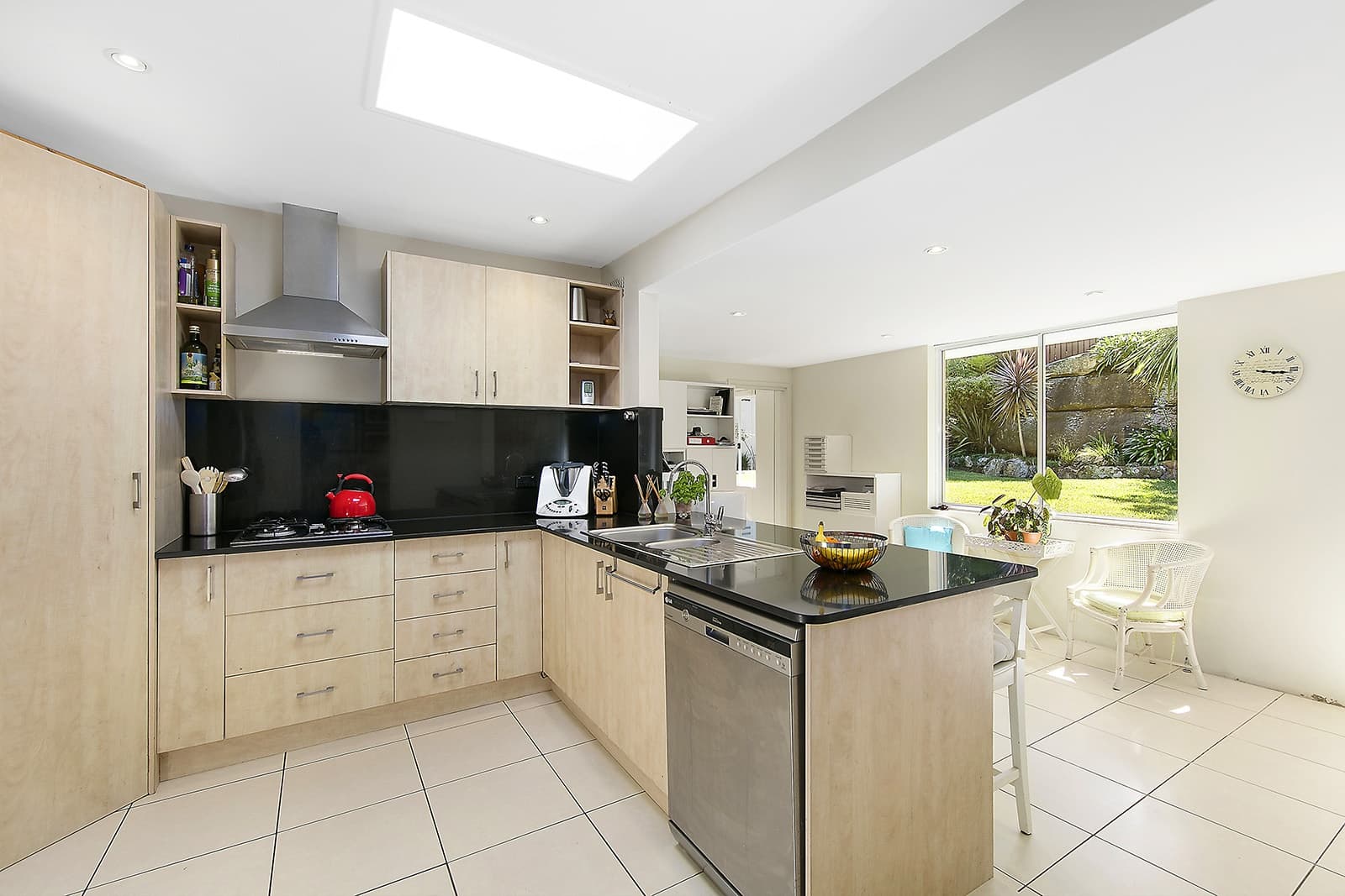 19 Athlone Crescent, Killarney Heights, Killarney Heights - Thumbnail 8