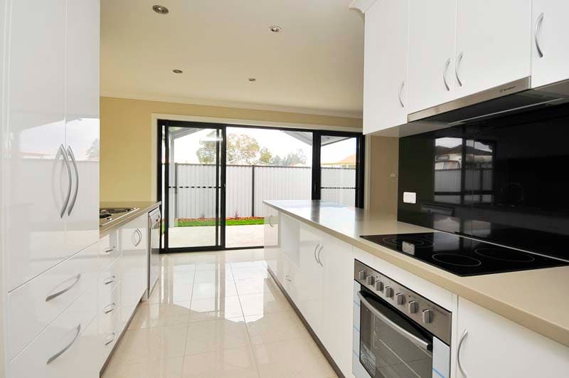 2/50A Pakenham Street, Longford, Longford - Thumbnail 4