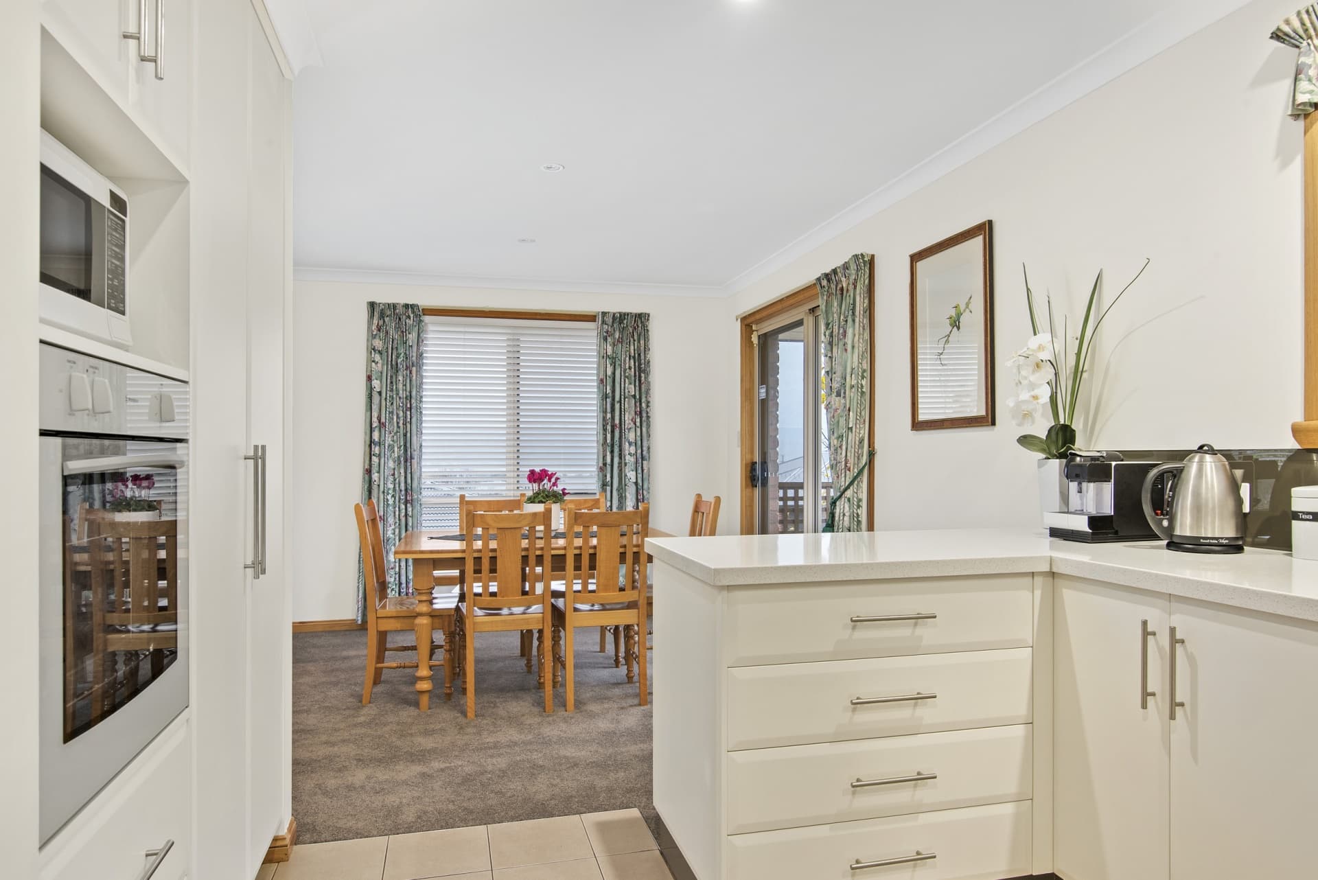 8 Dafnis Drive, Newnham, Newnham - Thumbnail 6