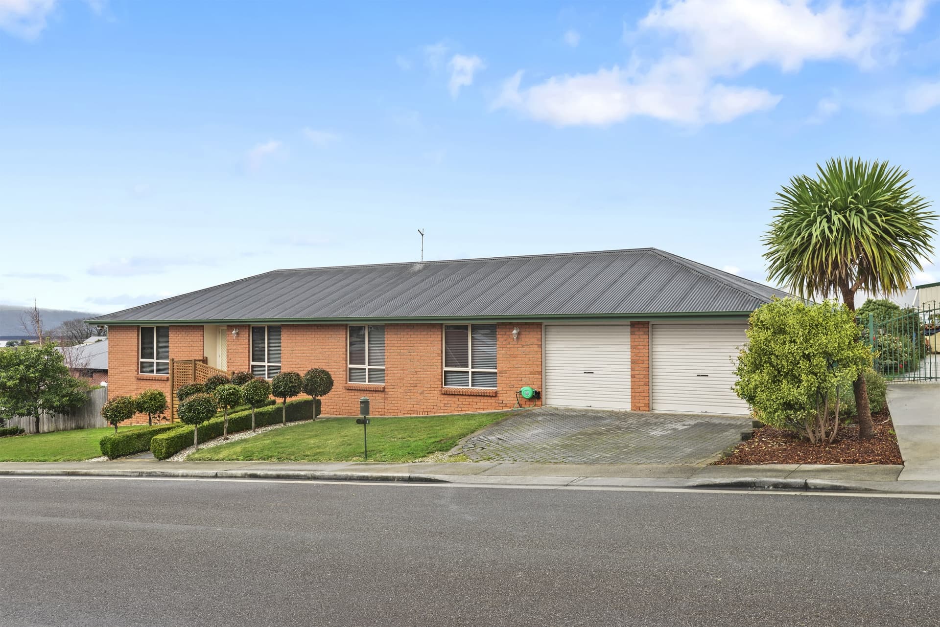 8 Dafnis Drive, Newnham, Newnham - Image 1