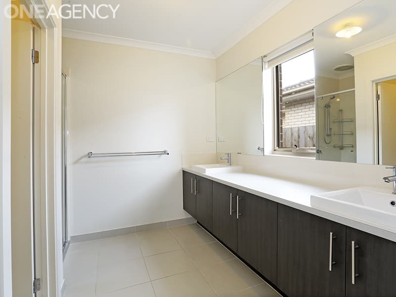 102 Creekward Drive, Armstrong Creek, Armstrong Creek - Thumbnail 4